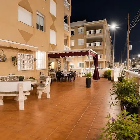 2 Bedroom Flat 100m From The With Huge Terrace 아파트 *