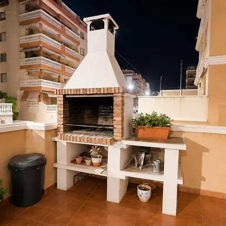 2 Bedroom Flat 100m From The With Huge Terrace Appartement