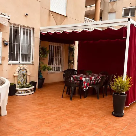 2 Bedroom Flat 100m From The With Huge Terrace