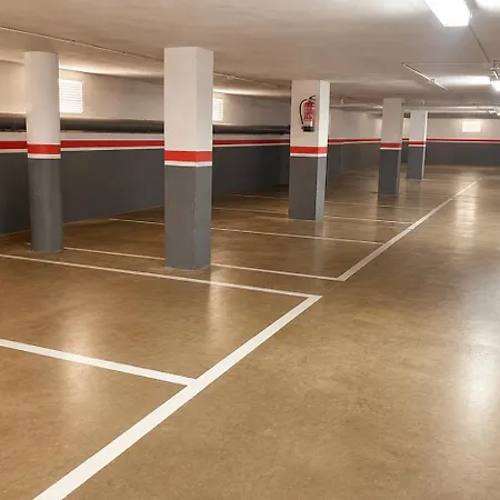 2 Bedroom Flat 100m From The With Huge Terrace *