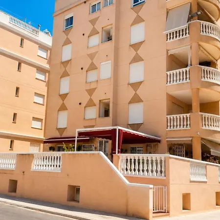 2 Bedroom Flat 100m From The With Huge Terrace Moncófar