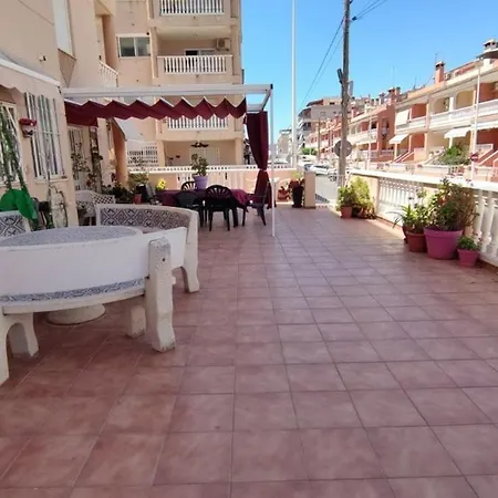 2 Bedroom Flat 100m From The With Huge Terrace Moncófar