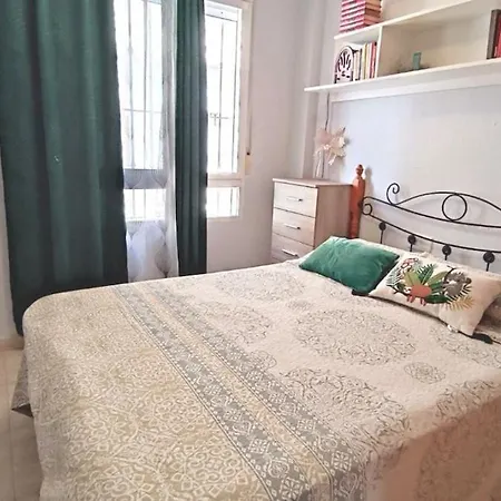 2 Bedroom Flat 100m From The With Huge Terrace Moncófar